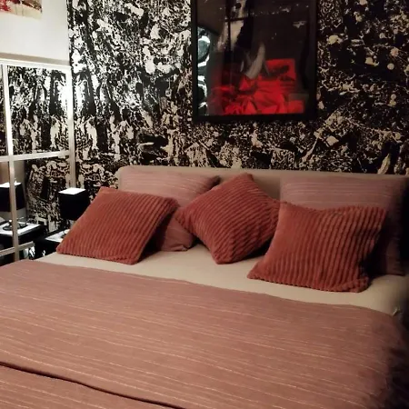 Apartment Apartman Black & White 2 Free Parking